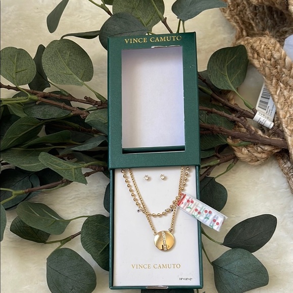 Vince Camuto Gold Necklace with Pendant and Stud Earrings - Picture 3 of 4